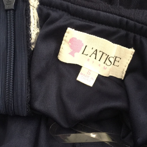 L’ATISTE . Set - Picture 7 of 8